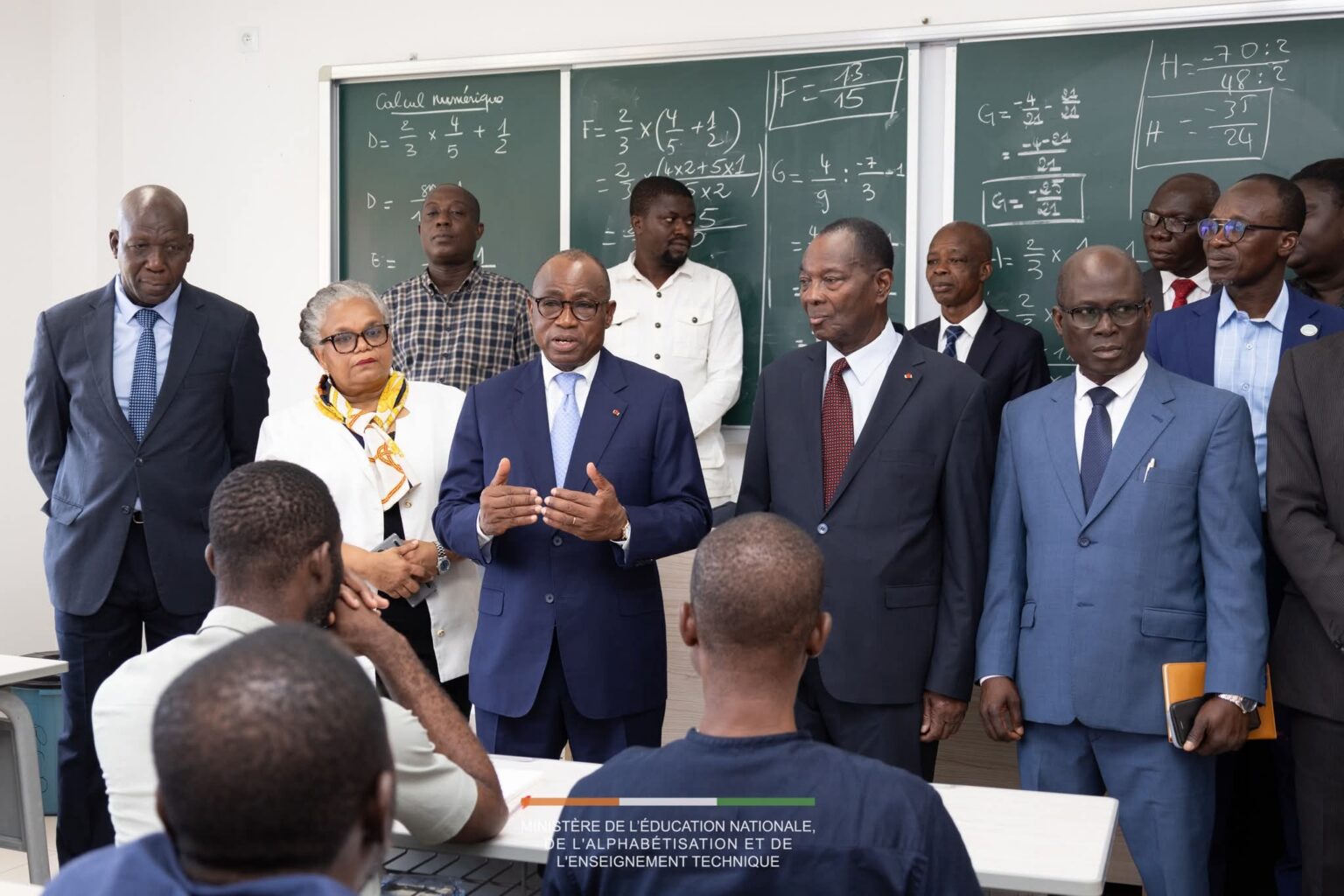Éducation nationale : 1 800 enseignants contractuels en sciences ...