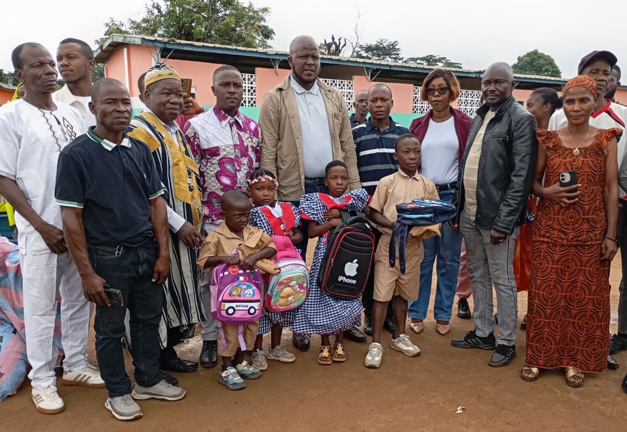 Flampleu-Monleu : la SOCAN remet 300 kits scolaires aux élèves et mise sur l’avenir des communautés