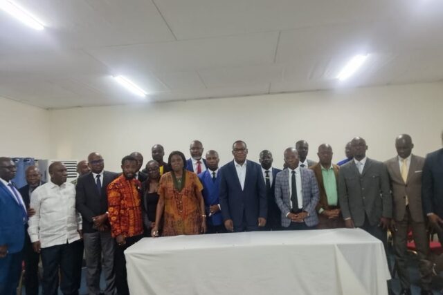 Côte d’Ivoire : l’opposition propose un nouvel organe électoral et plaide pour un dialogue national inclusif